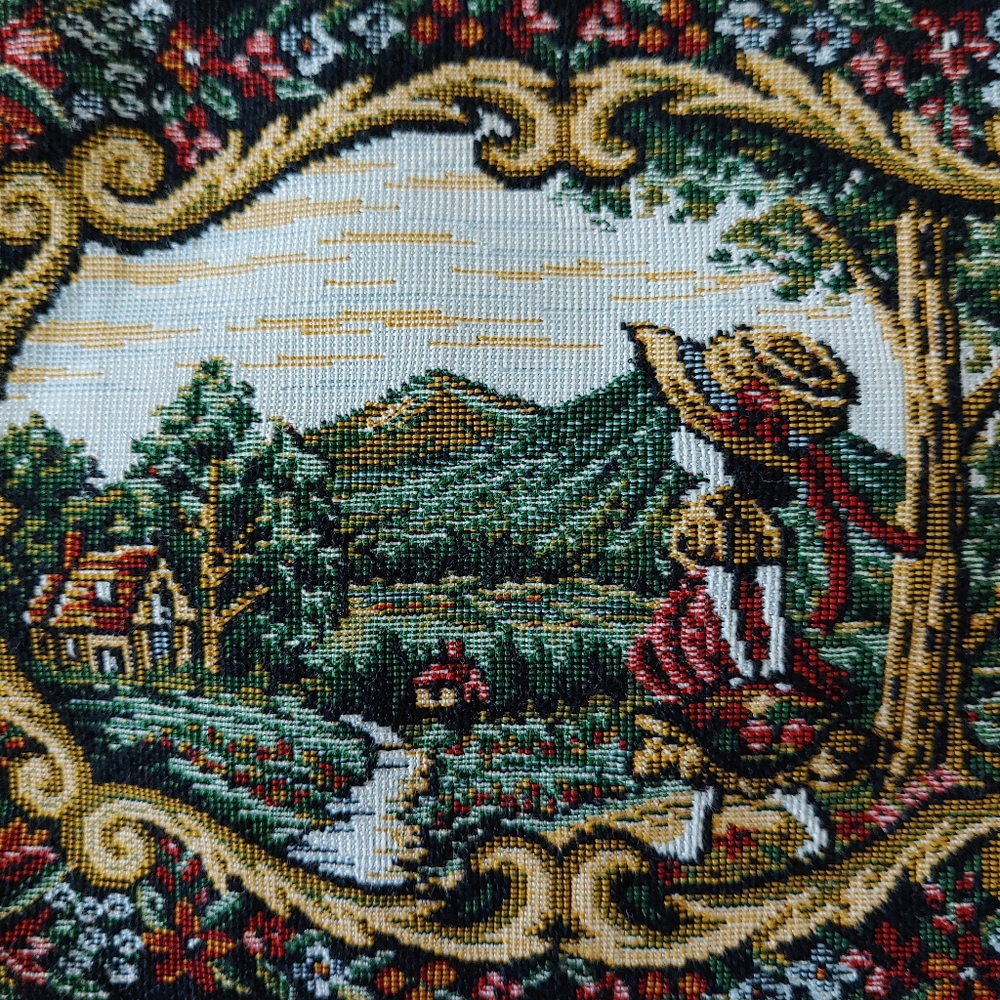 Du-Val vintage girl & scenery tapestry purse with snake chain Hong Kong - Picture 2 of 16